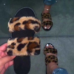 Cheetah Print Rhinestone Fur Slides/Sandals